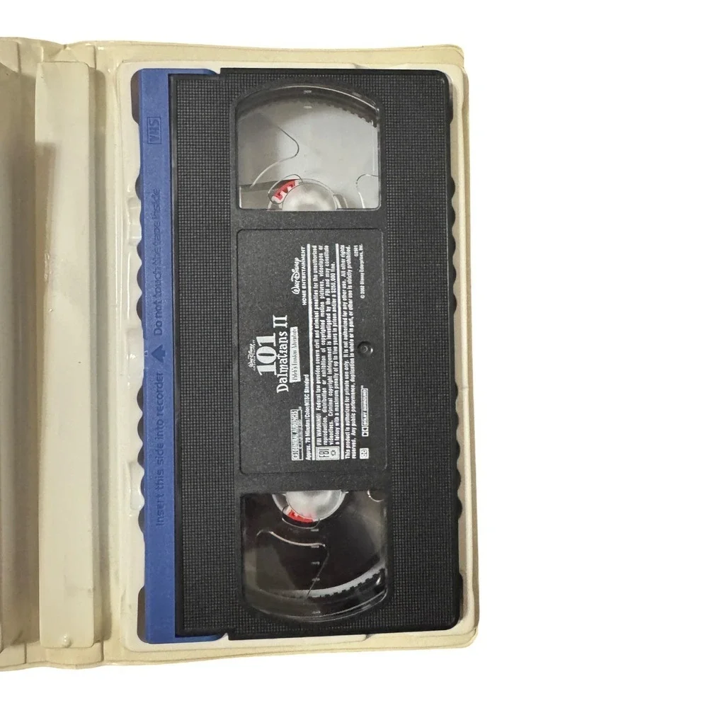 101 Dalmatians II Patch's London Adventure VHS Tape Disney G Animated